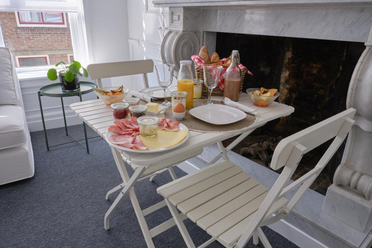 Het Gecroonde Swaert B&B ミデルブルグ エクステリア 写真